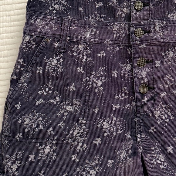Free People Corduroy Shortall in Purple Floral (Size 6) - Picture 6 of 8